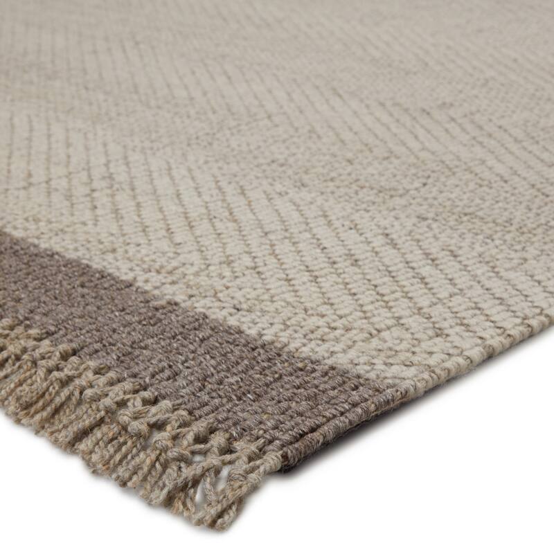 Mahira Handmade Border Area Rug