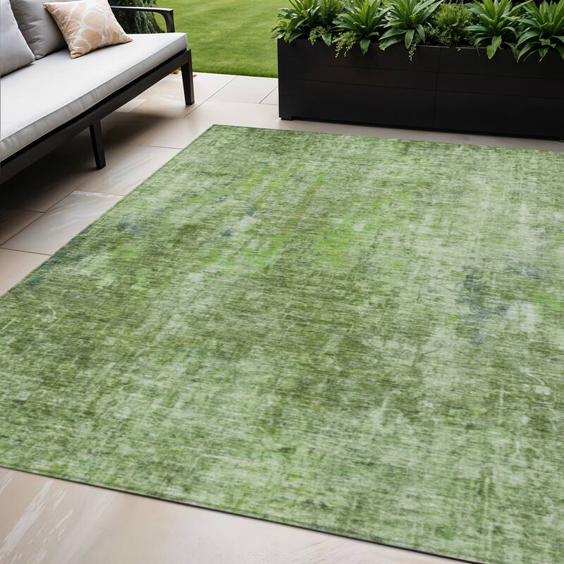 HomeRoots Abstract Transitional Rectangle Outdoor Rug - 5' X 8'