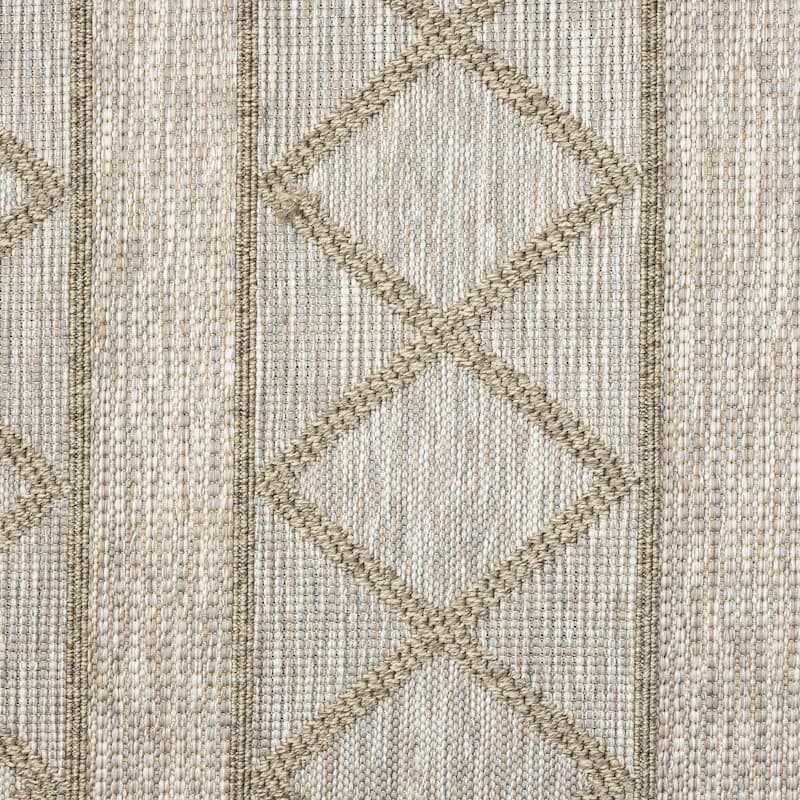 Sevita Tan/Brown Contemporary Diamond Indoor Outdoor Area Rug