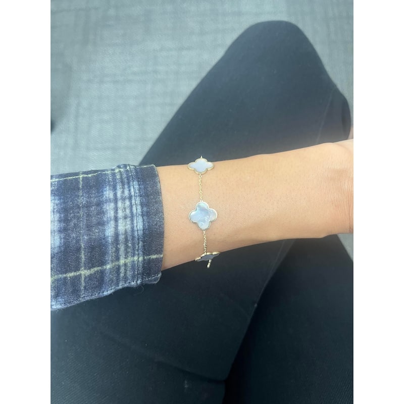 Italian Gold 14K Yellow Gold Mother of Pearl Clover Station Bracelet 15mm Clover size