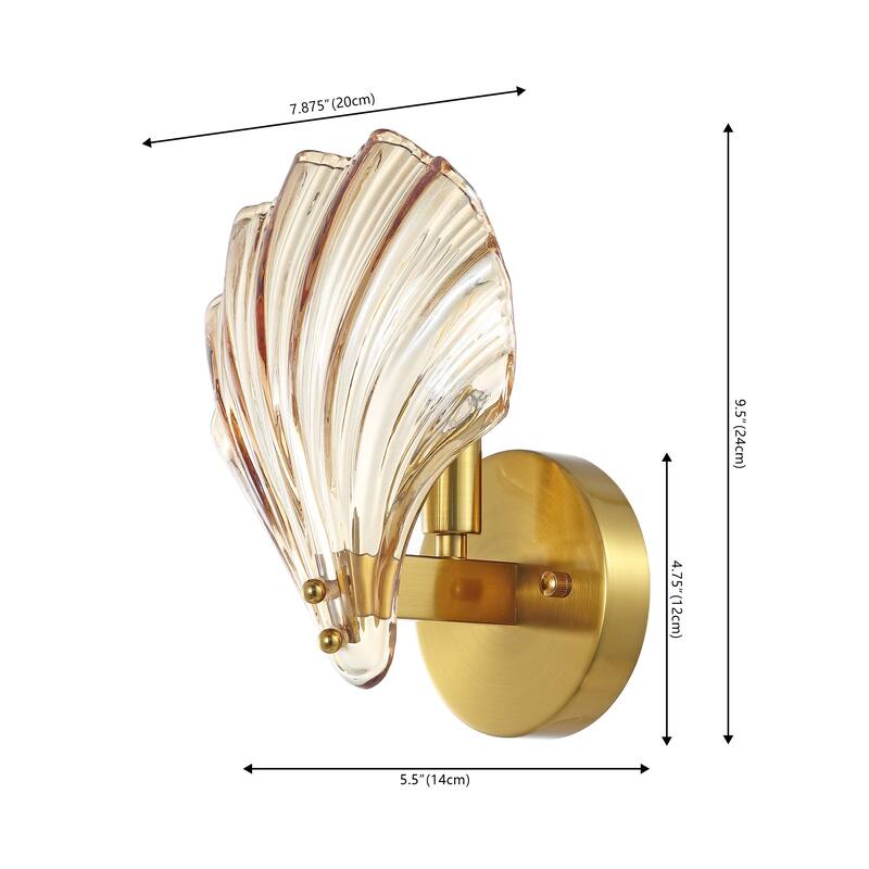 SAFAVIEH Lighting Sirena 5-inch Shell Wall Sconce with Bulbs (Set of 2) - 8 in. W x 5.5 in. D x 9.5 in. H