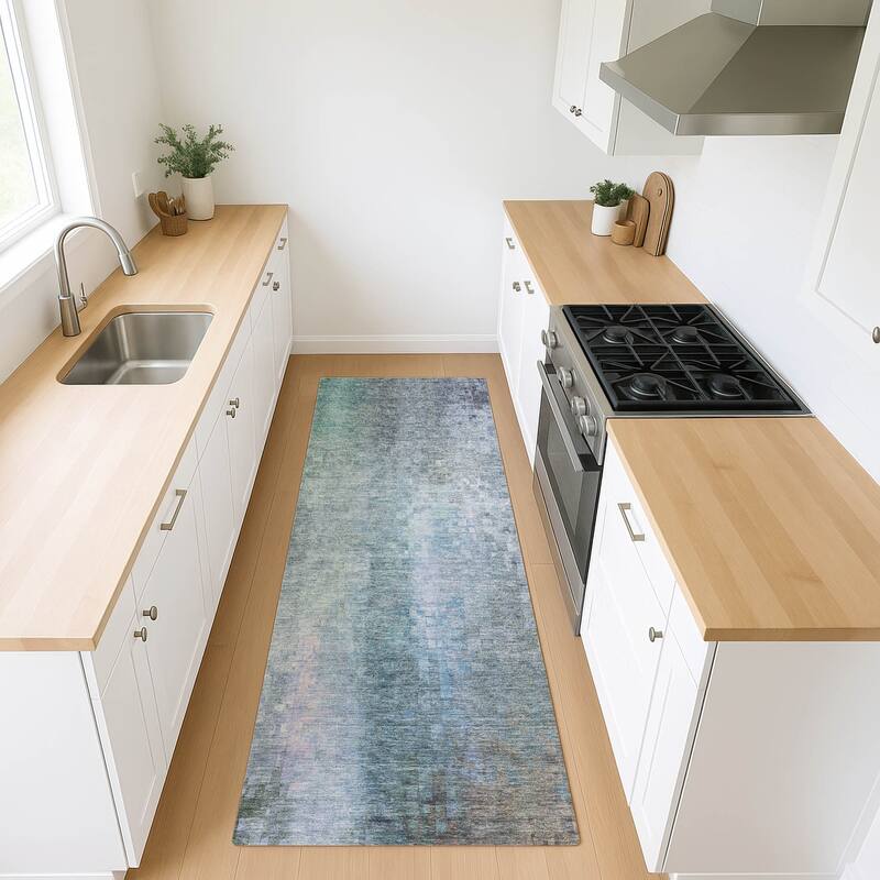 Machine Washable Indoor/ Outdoor Abstract Ombre Chantille Rug