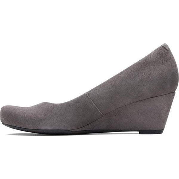 clarks flores tulip suede