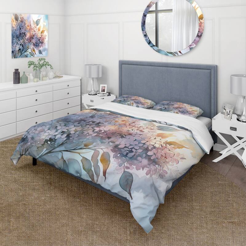 Designart "Purple Lilacs Aromatherapy" Purple Traditional - Bed Cover Set With Shams