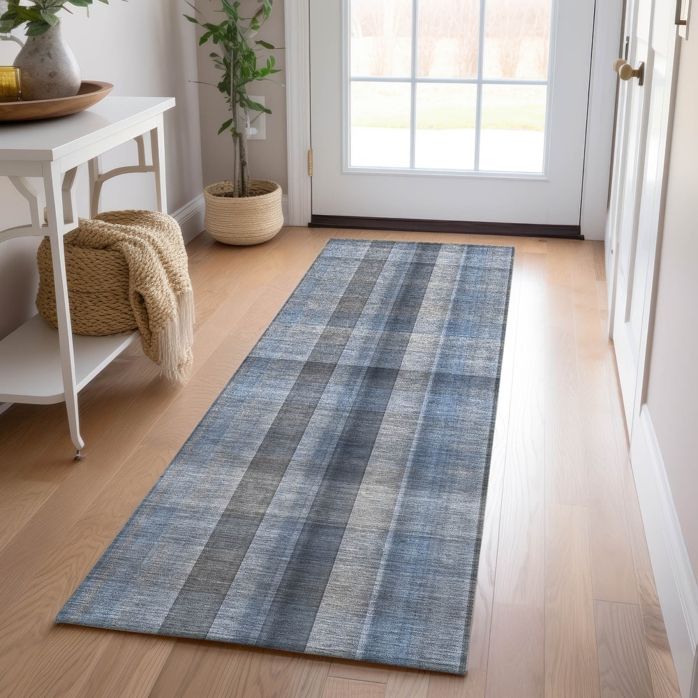 Machine Washable Indoor/ Outdoor Modern Plaid Chantille Rug