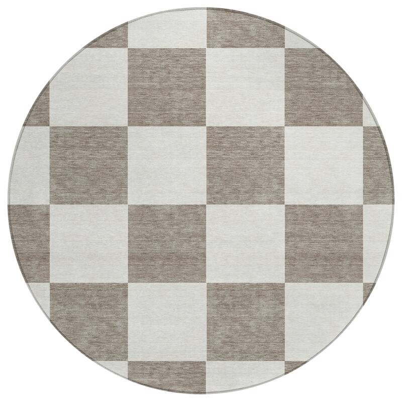 Machine Washable Indoor/ Outdoor Modern Checker Chantille Rug