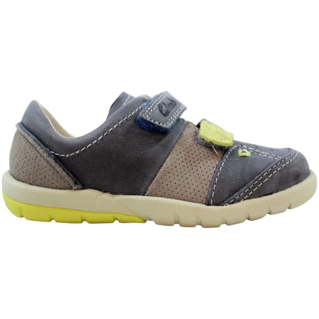 toddlers clarks shoes