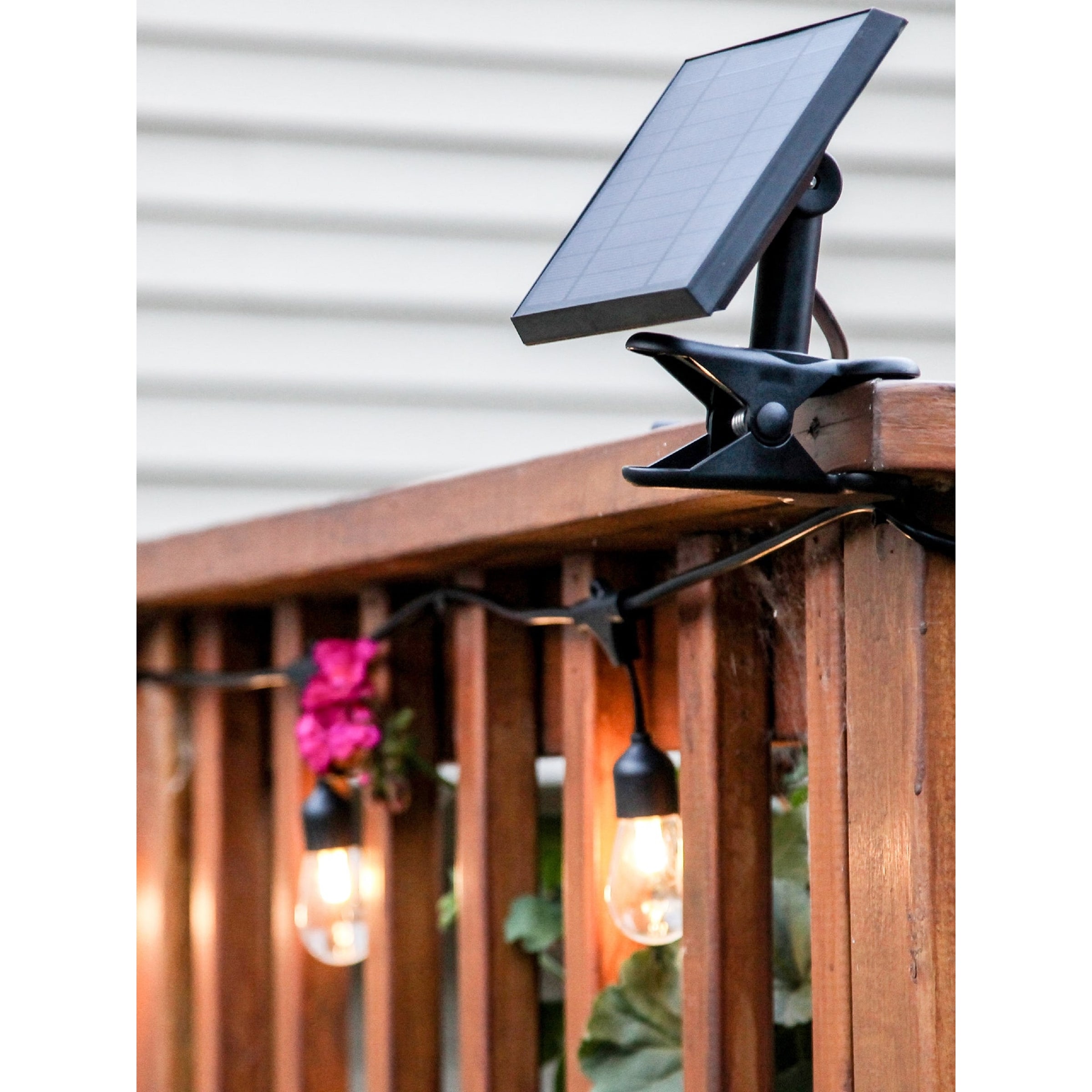 Brightech Ambience Pro 3.5 in. 2-Watt Solar Panel for Ambience Pro Outdoor Corn Filament Solar String Lights (1-Pack)