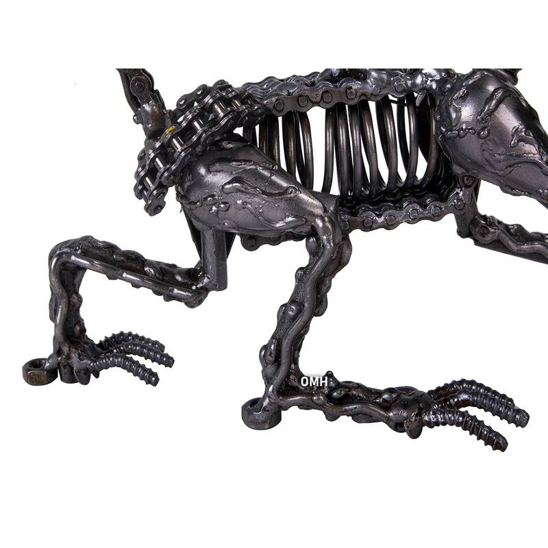 Metal Alien Xenomorph XX121