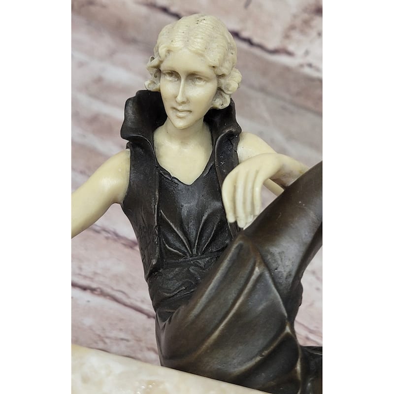 Art Deco Fashion Model Flapper Girl Bronze Figurine Statue Sculpture Marble Base