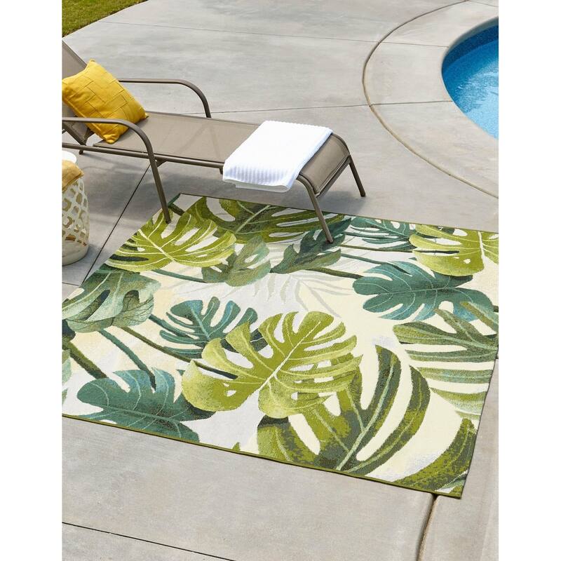 Outdoor Turgh Collection Area Rug - Green - 5'3" Square