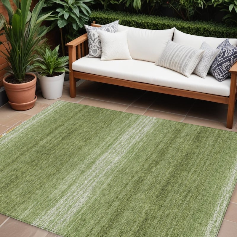 HomeRoots Abstract Transitional Rectangle Outdoor Rug - 9' X 12'