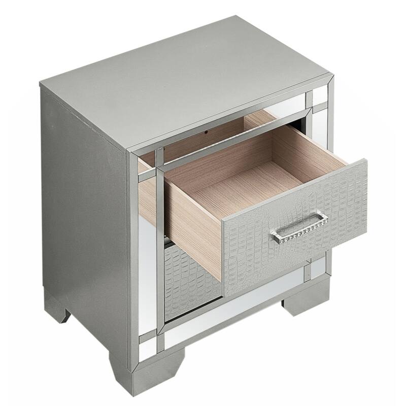 Glory Furniture Madison , Silver Champagne