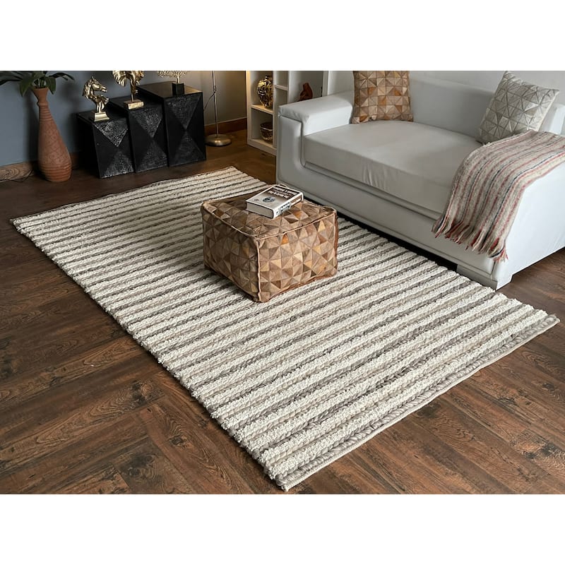 Loominaire Handmade Easy Maintenance Opera Wool Rug - 3'6"x5'6"