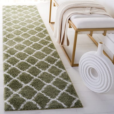 SAFAVIEH Tahoe Shag Etha Trellis 1.2-inch Thick Rug - 2' x 9' Runner