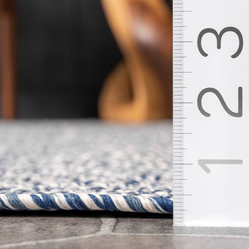 Nuloom Braided Courtney Tassel Indoor/Outdoor Area Rug