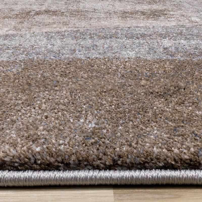 Brookfield Collection - Cream/Brown/Grey Distressed Triangles Rug