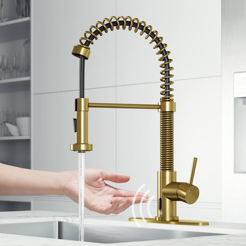 VIGO Edison 19" H Single Handle Pull-Down Sprayer Kitchen Faucet Set with Touchless Sensor