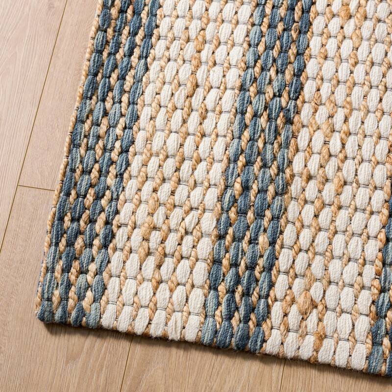 Martha Stewart by SAFAVIEH Handmade Halldis Jute Rug