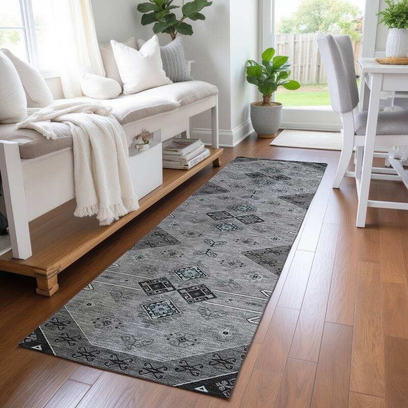 Machine Washable Indoor/ Outdoor Global Hiawatha Chantille Rug