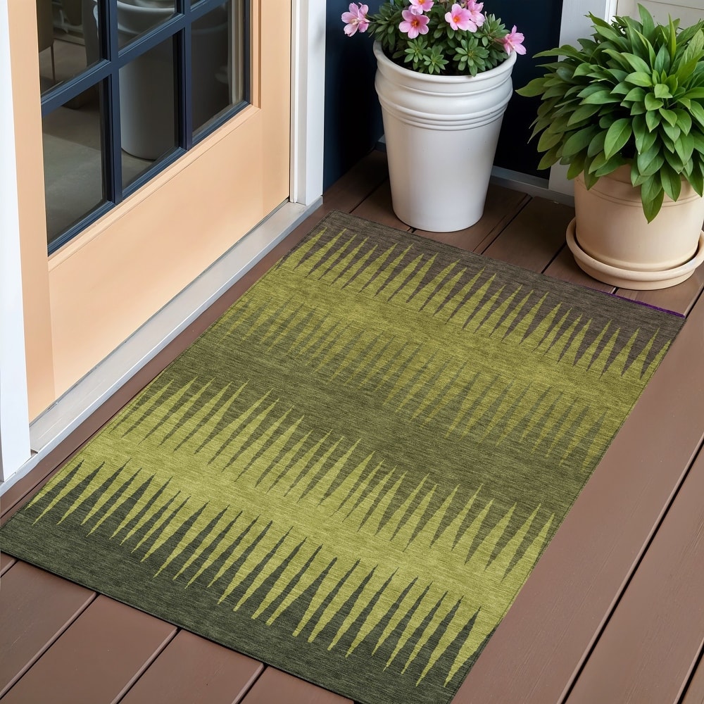 HomeRoots Striped Transitional Rectangle Outdoor Rug
