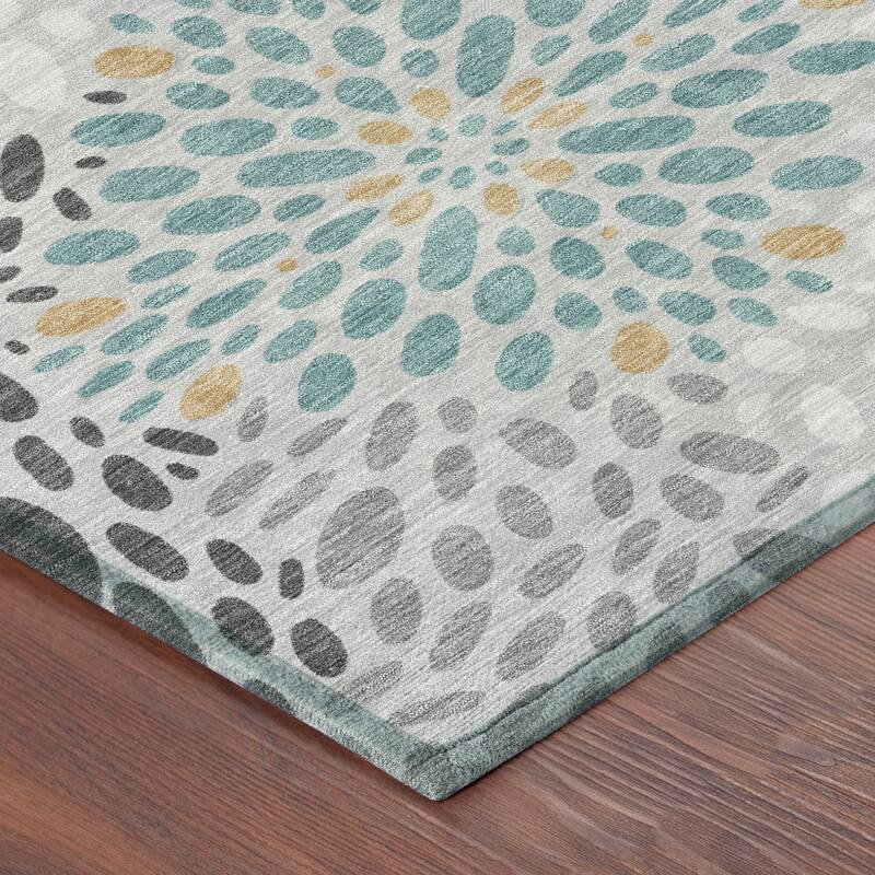 Machine Washable Indoor/ Outdoor Modern Genoa Chantille Rug