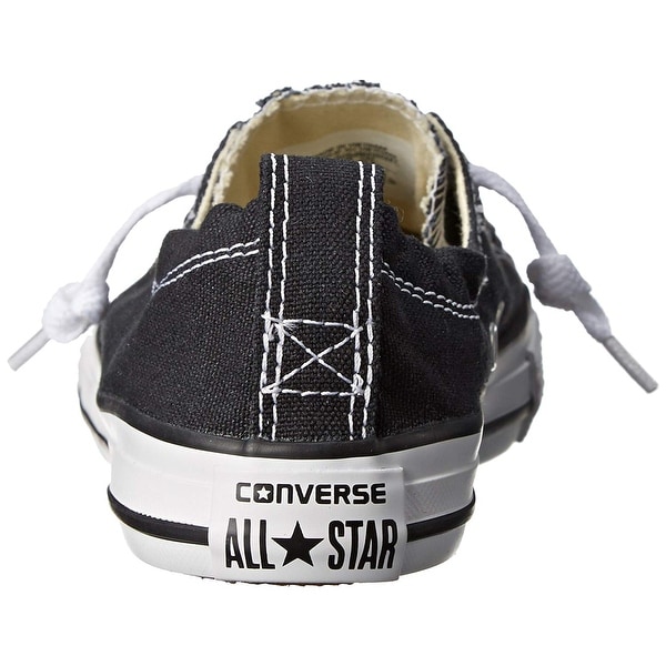 kids converse shoreline