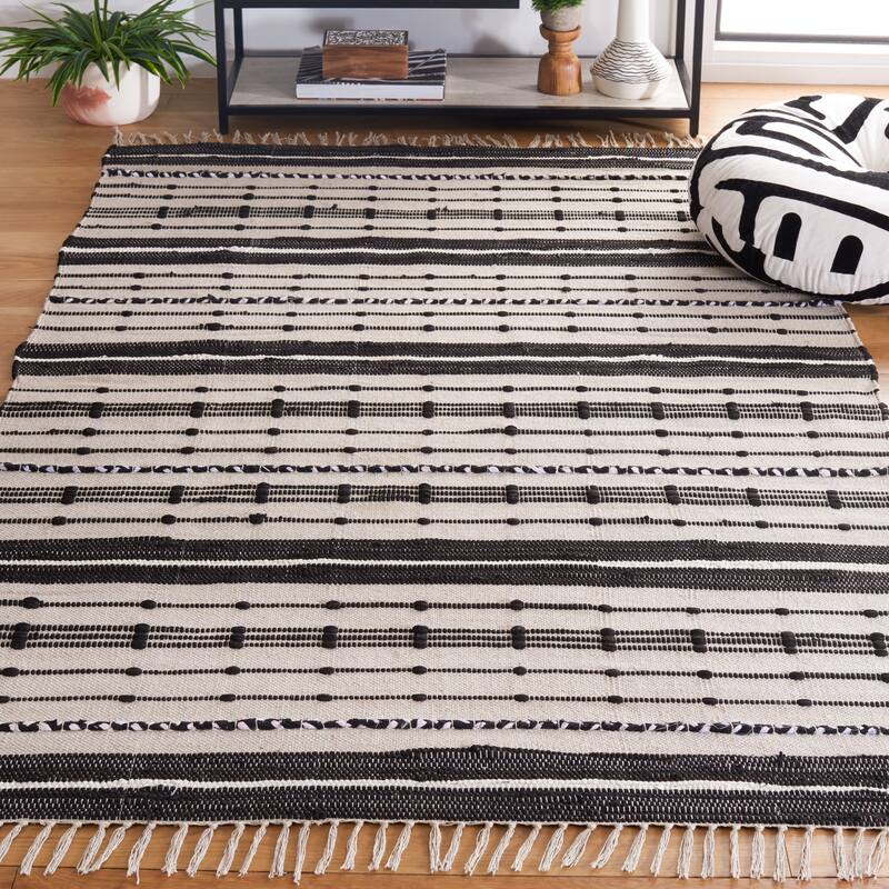 SAFAVIEH Handmade Striped Kilim Chrissy Flatweave Cotton Rug - 6' Square - Beige/Black