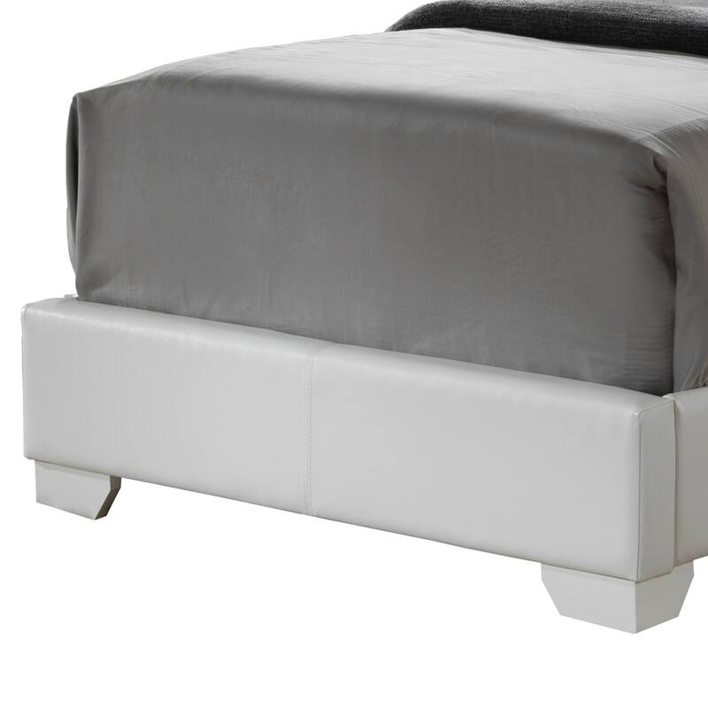 Twin Bed in White with Durable Design