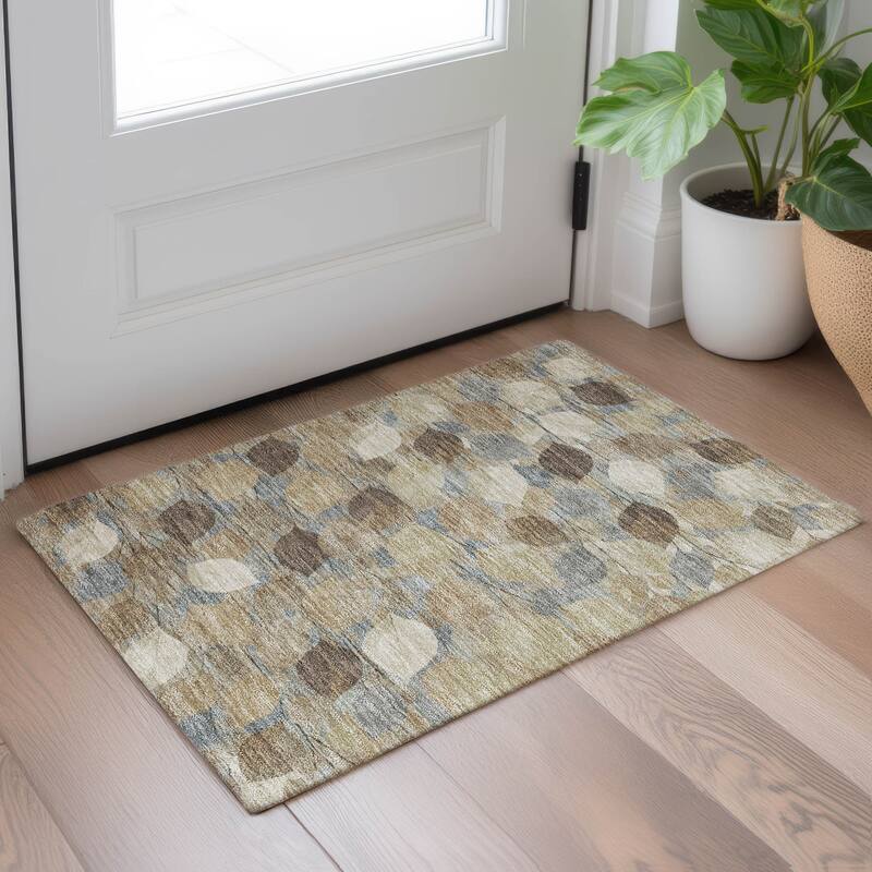 Machine Washable Indoor/ Outdoor Floral Mila Chantille Rug
