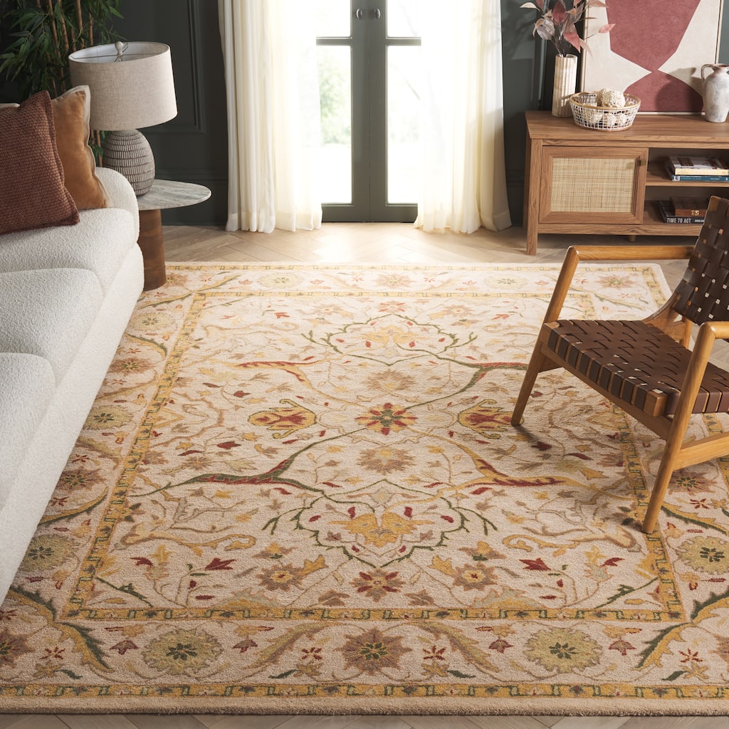 SAFAVIEH Handmade Antiquity Loana Traditional Oriental Wool Rug