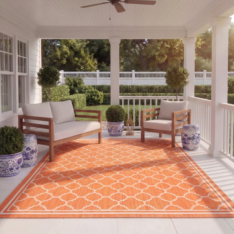 SAFAVIEH Courtyard Kristelle Indoor/ Outdoor Waterproof Patio Backyard Rug