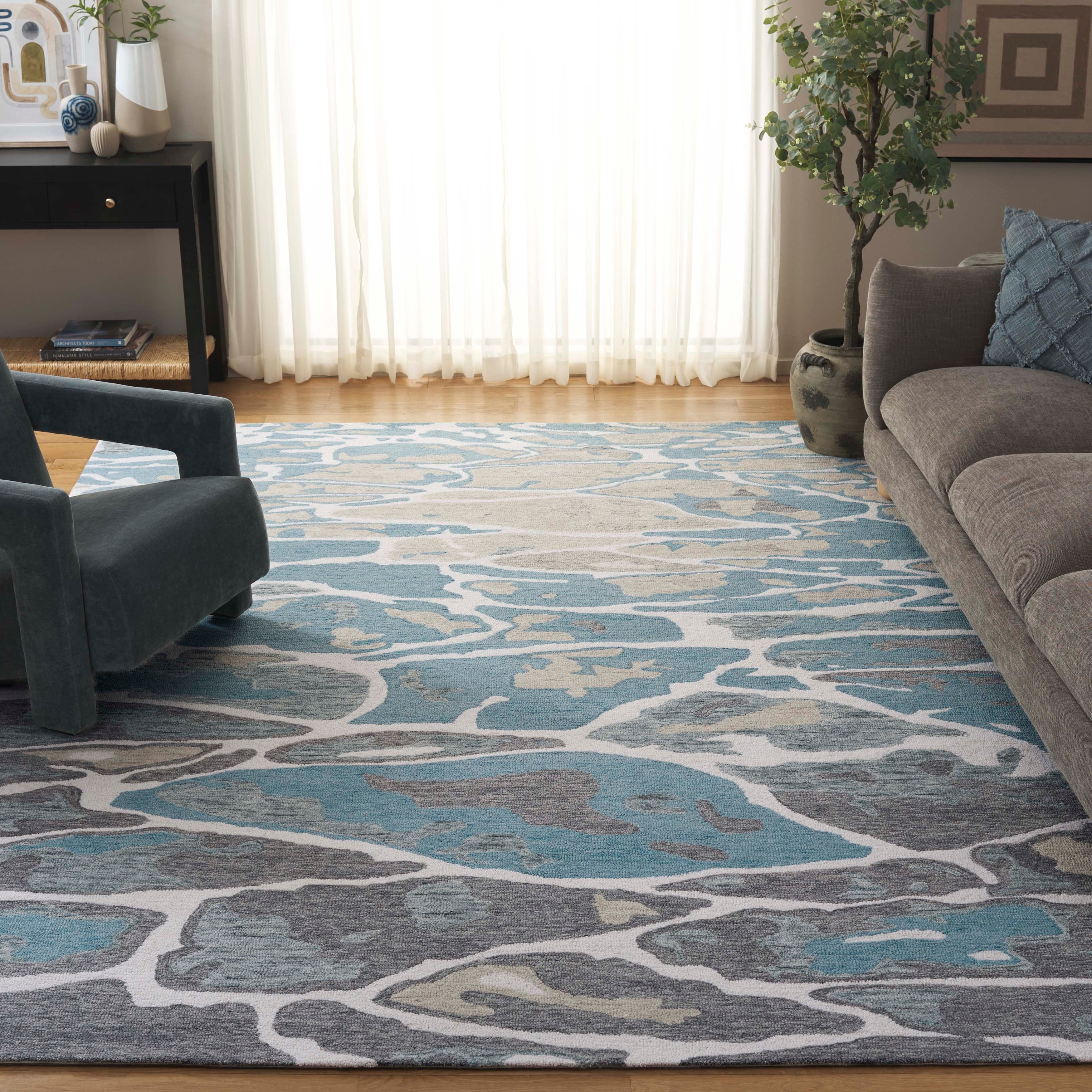 SAFAVIEH Handmade Abstract Perpetua Contemporary Wool Rug