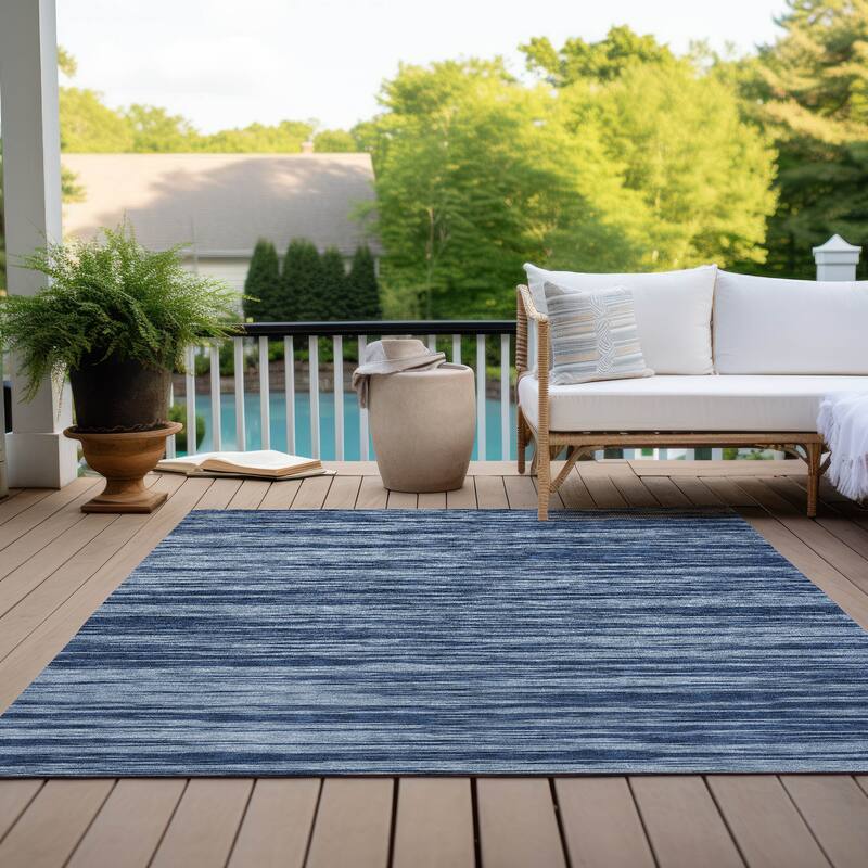 Machine Washable Indoor/ Outdoor Casual Ombre Chantille Rug