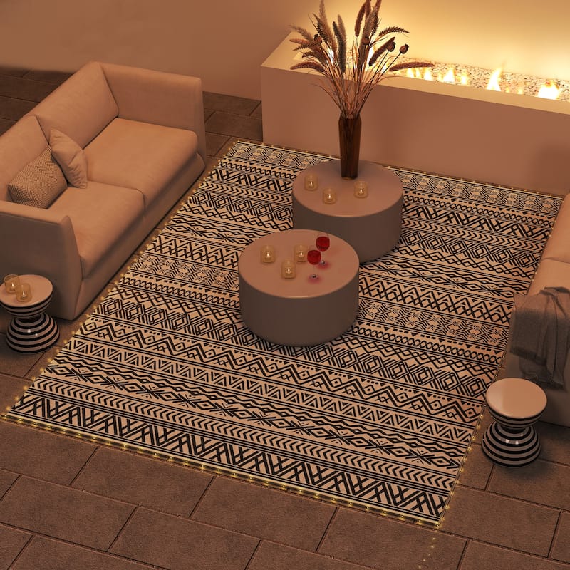 Outsunny Reversible Outdoor Rug Carpet with USB Lights, 12' x 9', Plastic Straw Rug, Patio Mat - 9' x 12' - Black