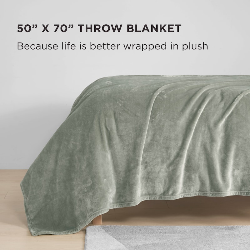 The Sheet Lab Solid Plush Throw Blankets