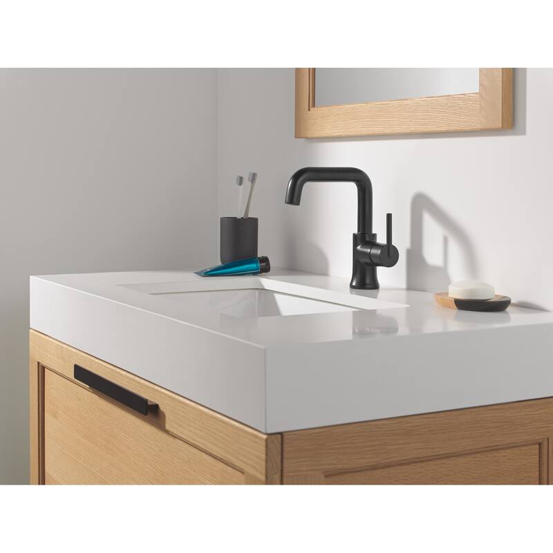 Delta 554HAR-DST Trinsic 1.2 GPM Single Hole Bathroom Faucet with Push