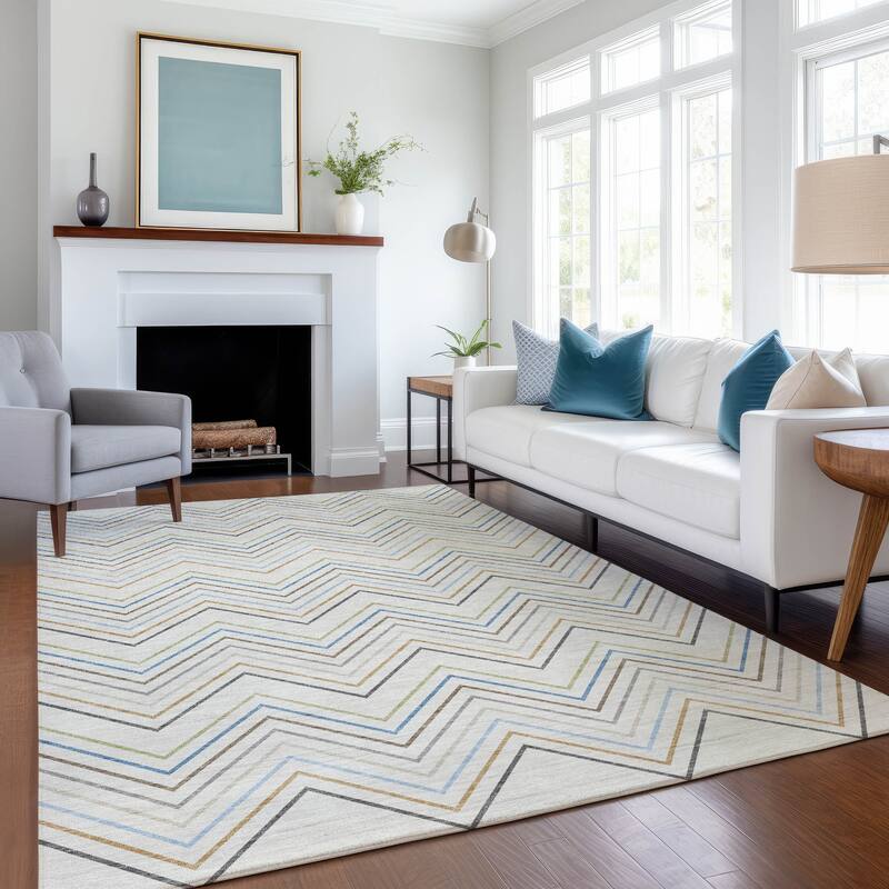 Machine Washable Indoor/ Outdoor Modern Chevron Chantille Rug