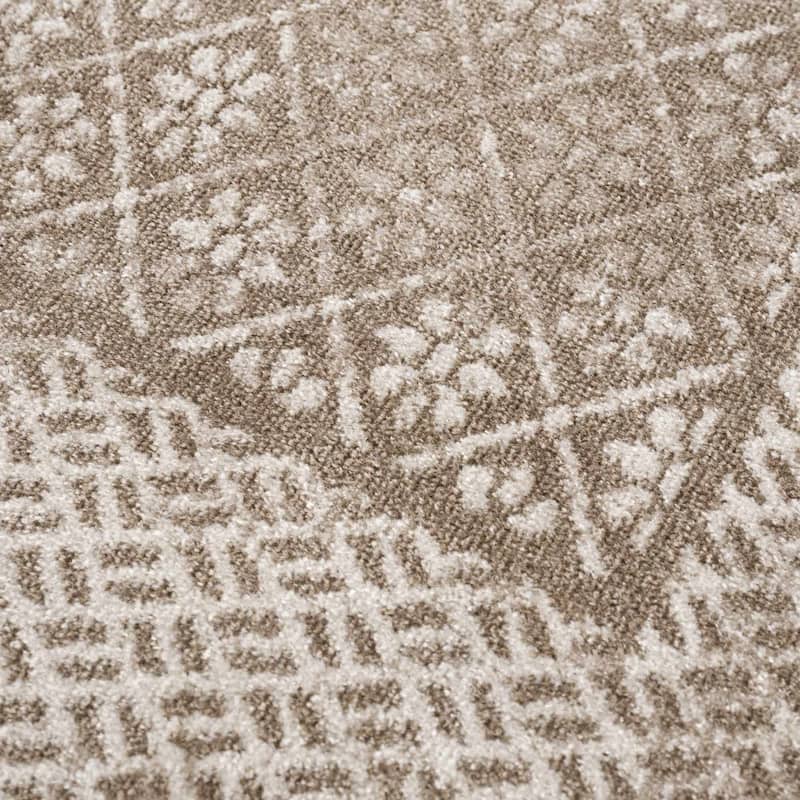 Hauteloom Caditaan Living Room, Bedroom Machine Washable Area Rug - Dark Red, Peach, Cream - 5'3" x 7' - 5'3" x 7'