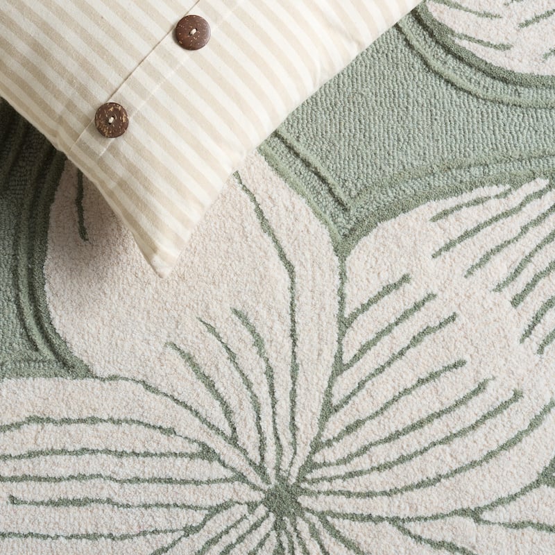 SAFAVIEH Handmade Glamour Odetta Floral Wool Rug