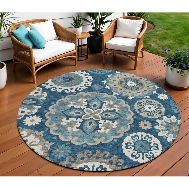 HomeRoots Floral Medallion Transitional Rectangle Outdoor Rug - 8' Round