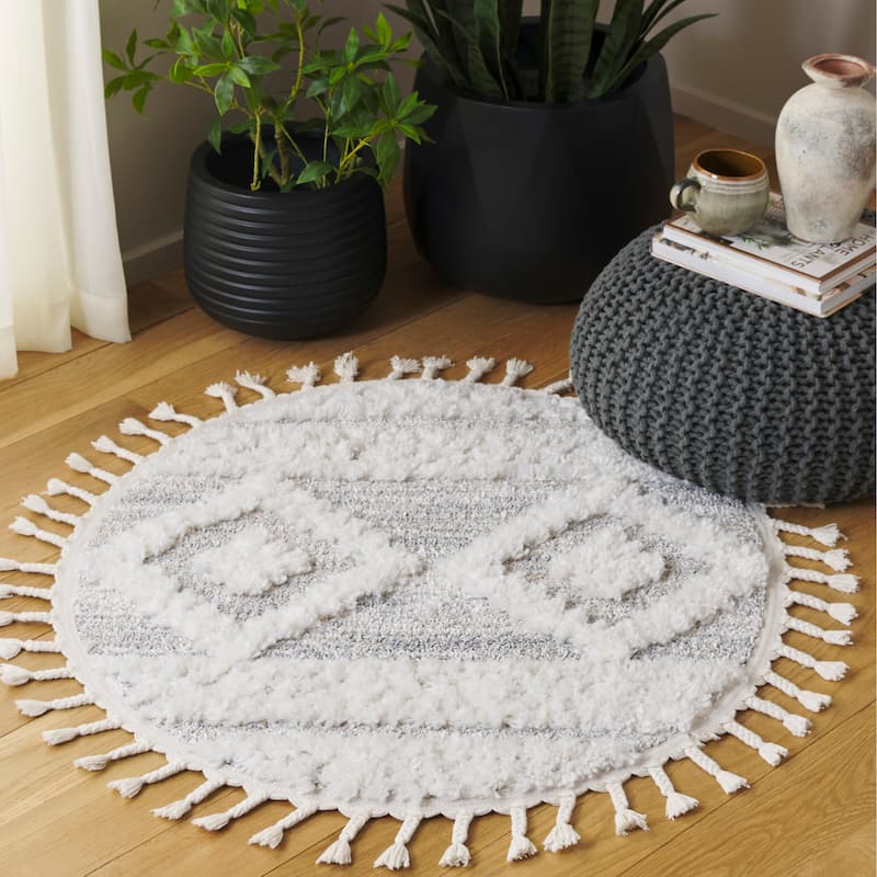 SAFAVIEH Moroccan Tassel Shag Marybelle 2-inch Thick Rug