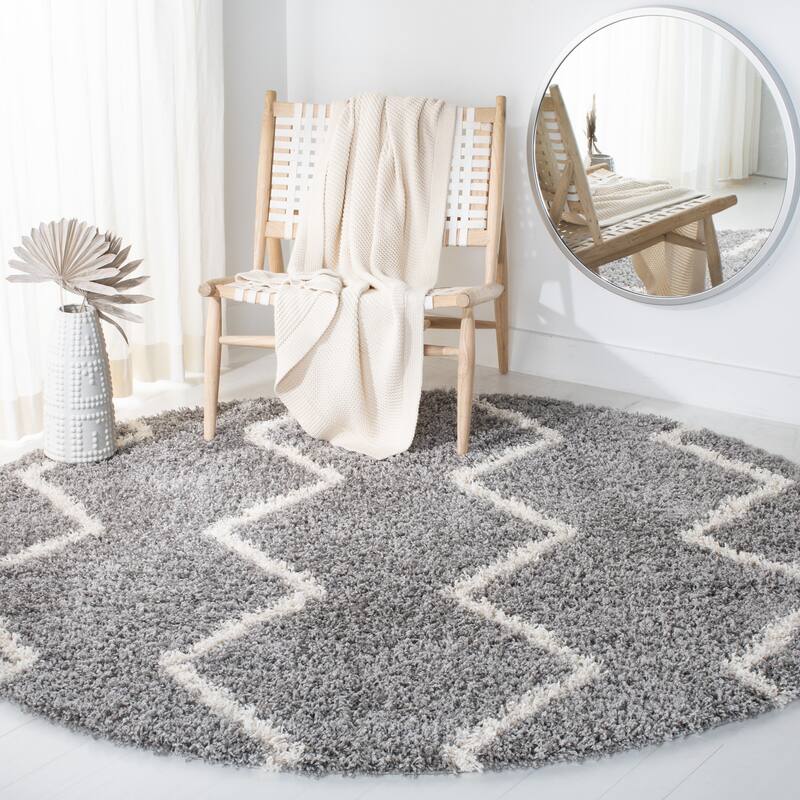 SAFAVIEH Venus Shag Johar Moroccan 1.75-inch Thick Rug - 6'7" Round - Grey/Ivory