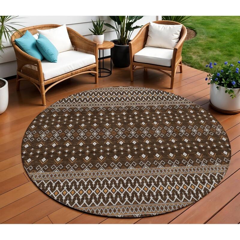 HomeRoots Tribal Transitional Rectangle Outdoor Rug - 8' Round