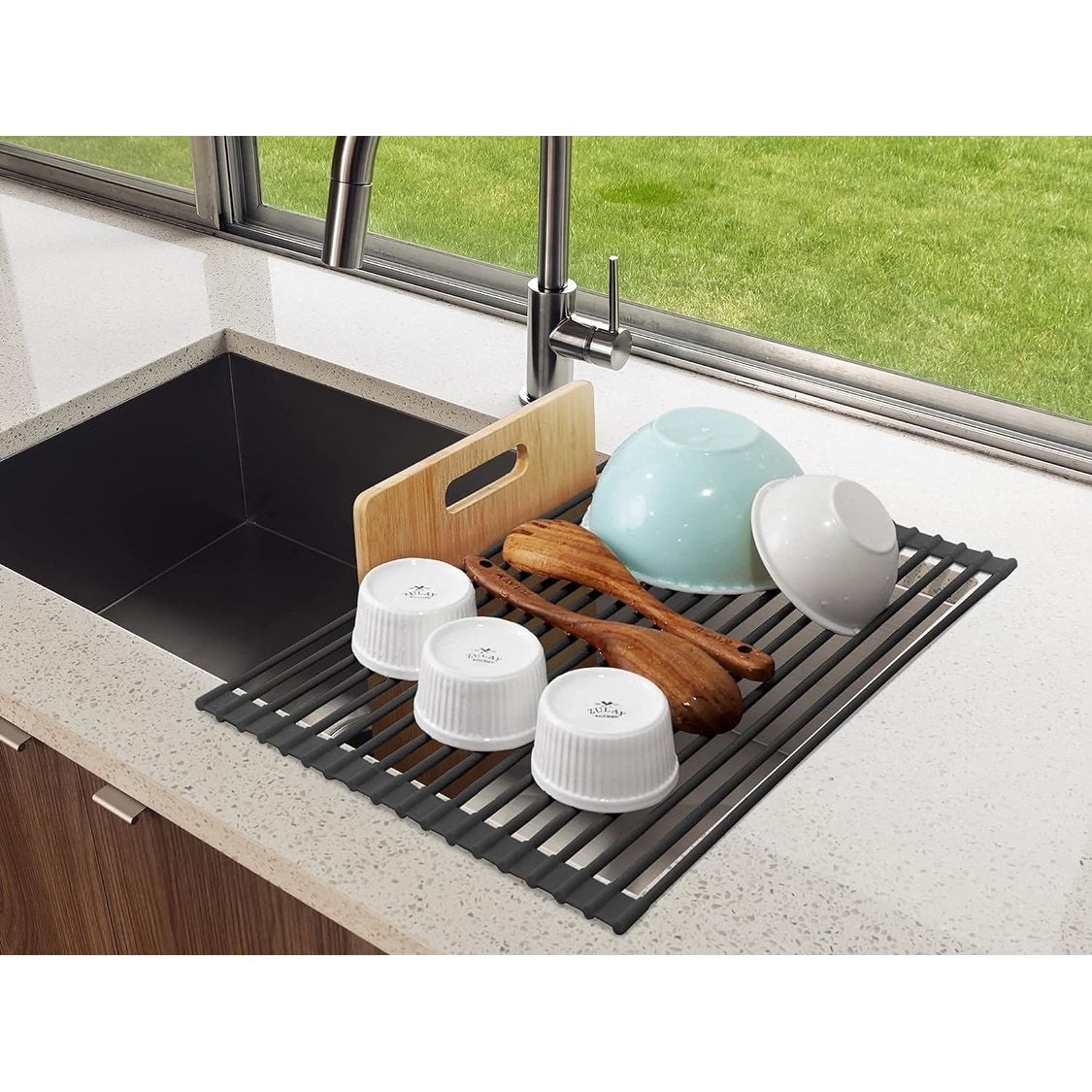 https://ak1.ostkcdn.com/images/products/is/images/direct/ecd7ebb738d9ab4806b7e318295784a12c9cfc02/Zulay-Kitchen-Multipurpose-Roll-Up-Sink-Drying-Rack-%28Large%29.jpg