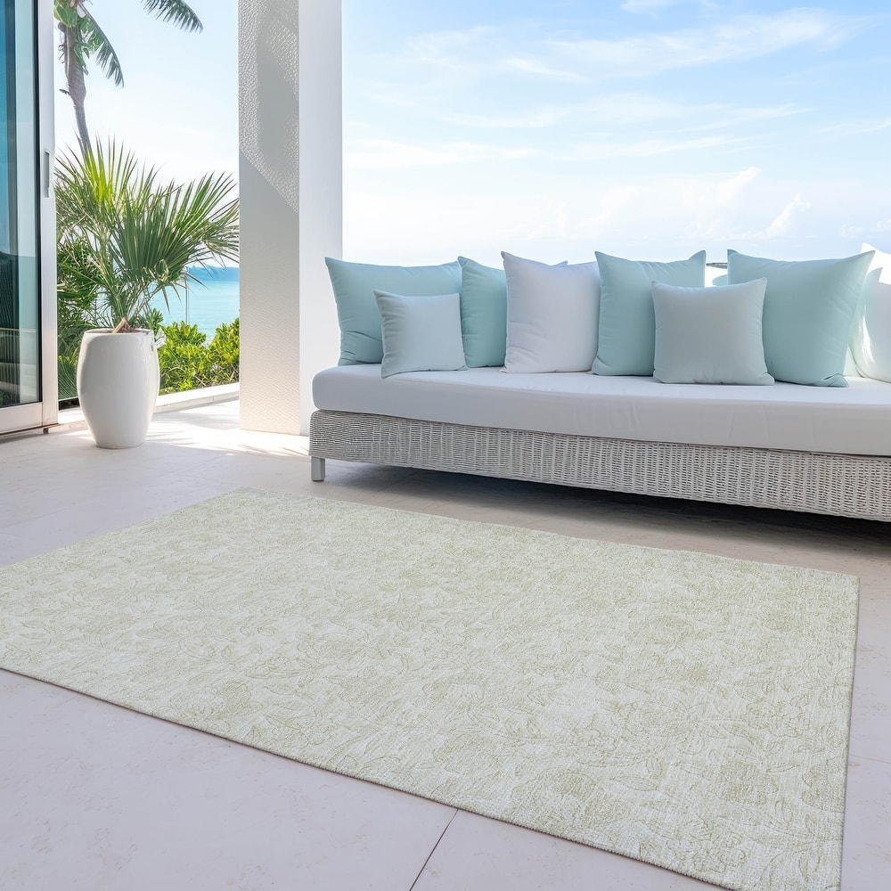Machine Washable Indoor/ Outdoor Chantille Floral Farmhouse Rug