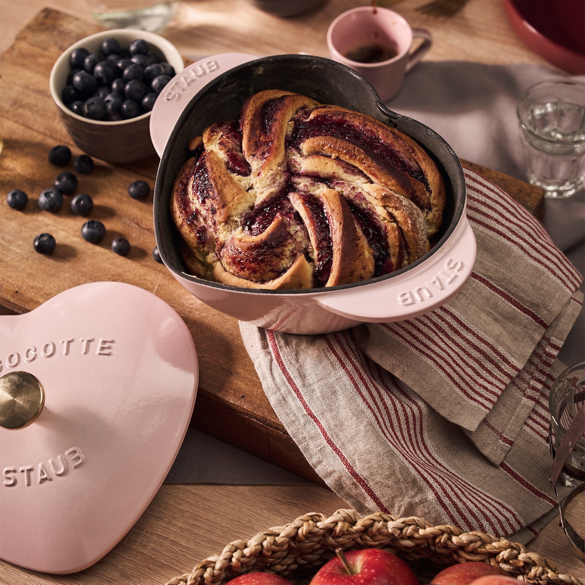 Staub-Cast-Iron-1.75-qt-Heart-