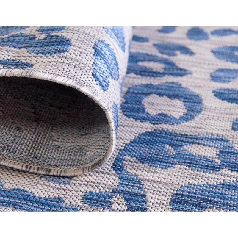 Outdoor Gallery Collection Area Rug