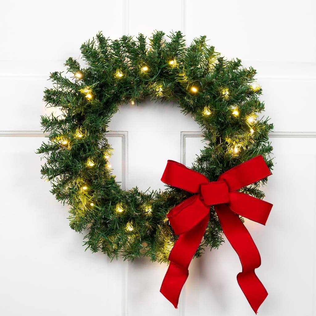Pre-Lit Battery Operated Pine Artificial Christmas Wreath - 18" - LED Warm White