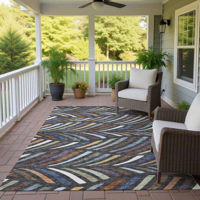 Machine Washable Indoor/ Outdoor Modern Feather Chantille Rug - Charcoal - 2'6" x 3'10"